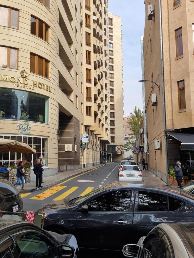 Damus Apartments Yerevan Exterior photo